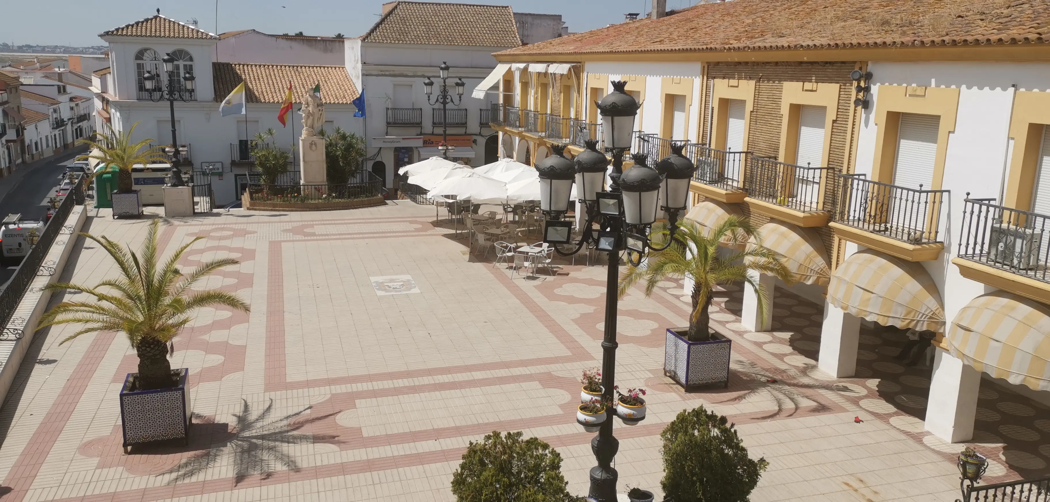 Escultura de Martín Alonso Pinzón en la Plaza Comandante Ramón Franco