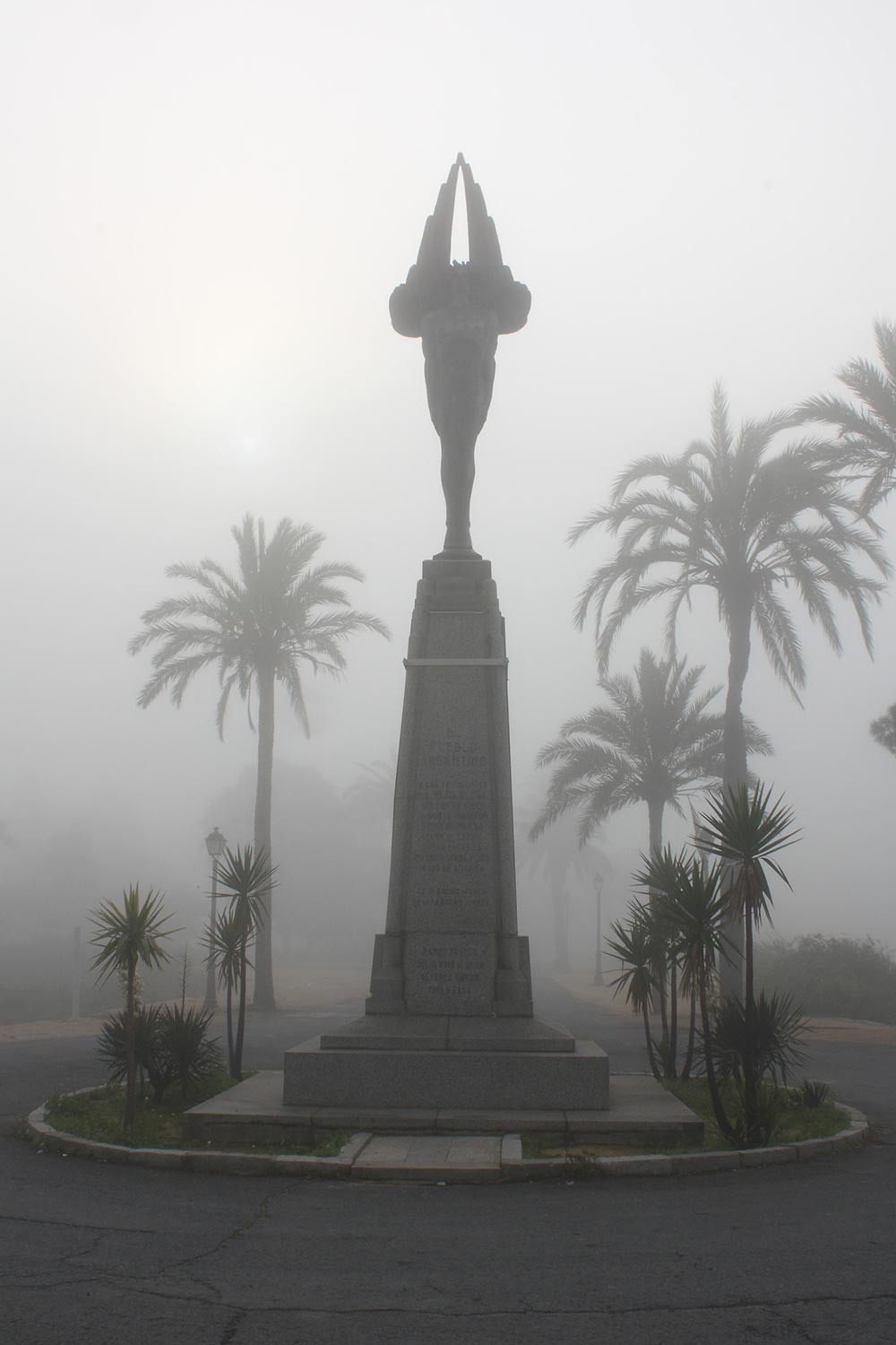 Monumento al Plus Ultra – Vista general Vista general del Monumento al Plus Ultra